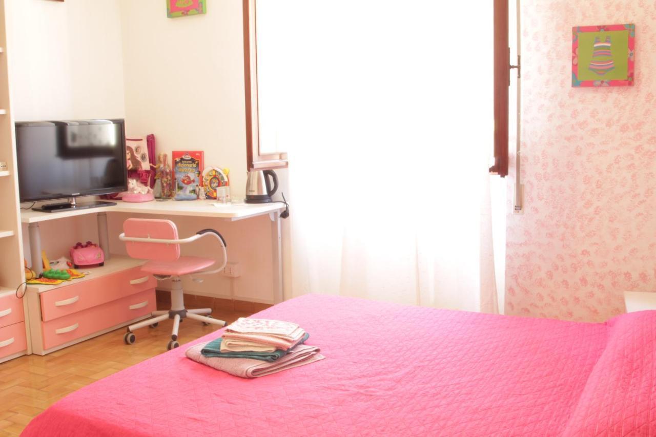 Villa Chiara Affitta Camere カッラーラ エクステリア 写真